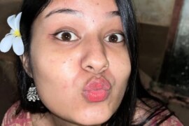 প্রতিবেশীর সাথে রাস লীলা