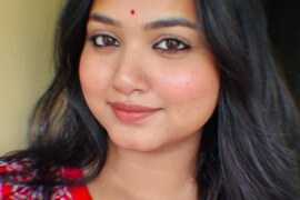 বিবাহিত ডাক্তারনি – দরজায় কলিংবেল বাজলো