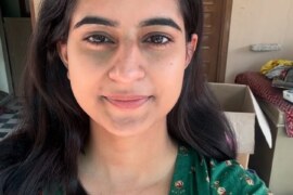 মেজ দিদিকে উল্টো করে পিছন দিয়ে।