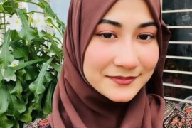 শাশুড়ি শালীকে একসঙ্গে