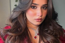 শ্বশুর বউমাকে বাড়া ঢুকিয়ে ঠাপ।