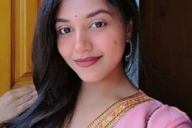 সমকামী বান্ধবী ও বাবা মেয়ের