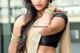 ট্রেনের বাথরুমে নিয়ে জোর করে jore chotie golpo